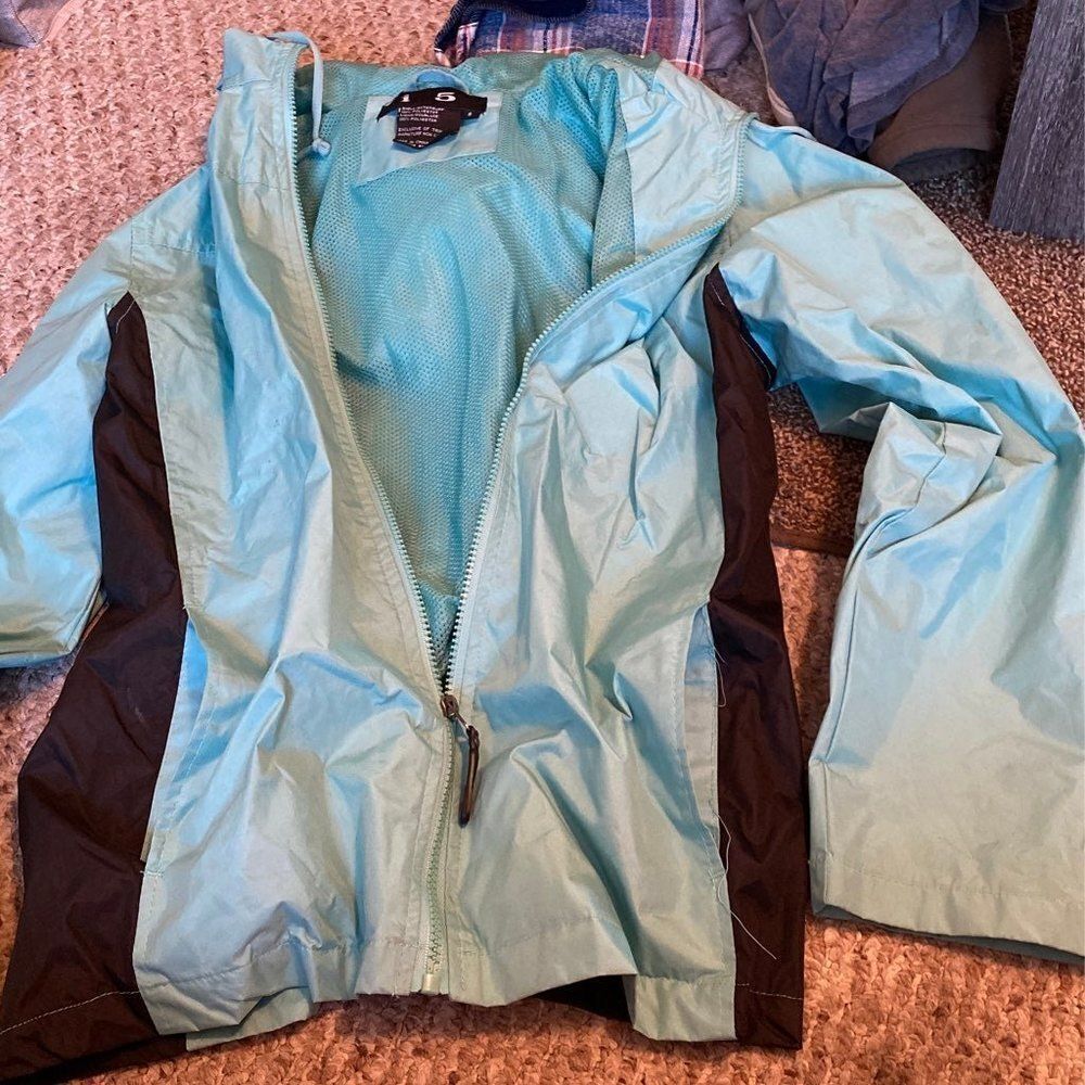 I5 small rain jacket‎ - Picture 3 of 5
